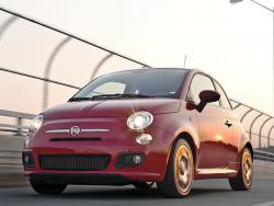 Fiat 500 Sport red color